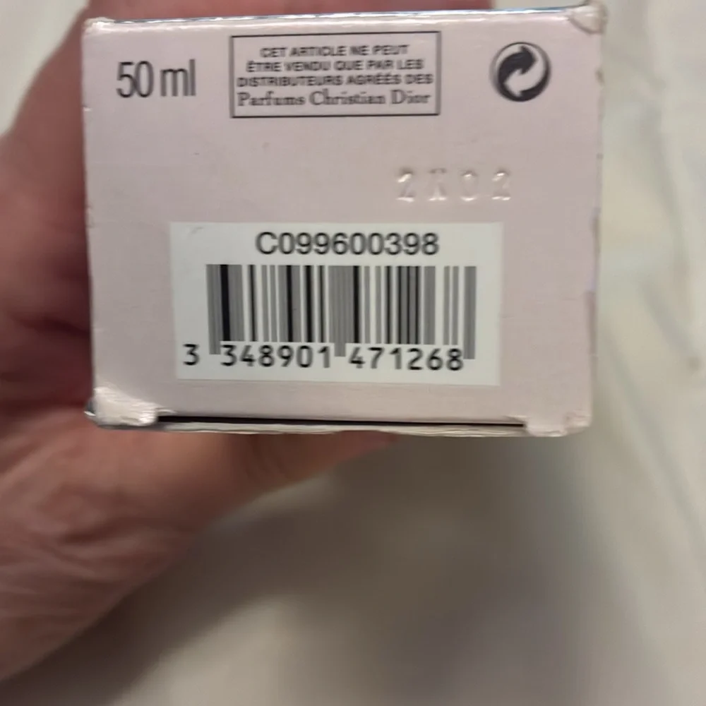 Dior Capture Totale Dreamskin in Elegant Pink - Picture 4 of 6